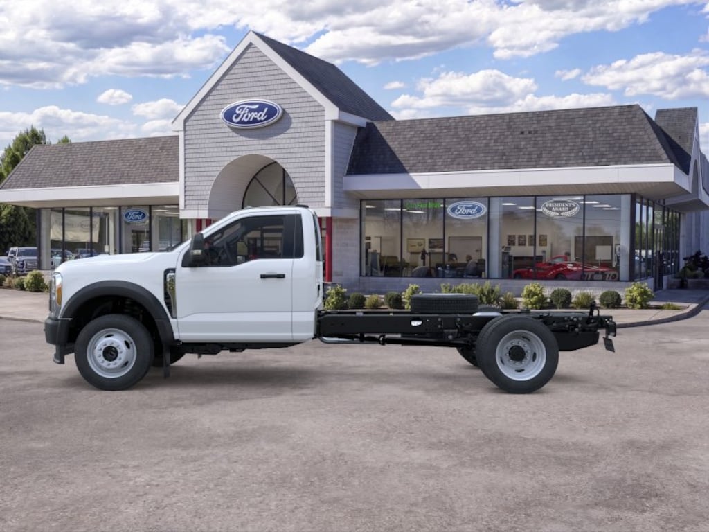 New 2025 Ford Chassis Cab F-450® XL TRUCK
