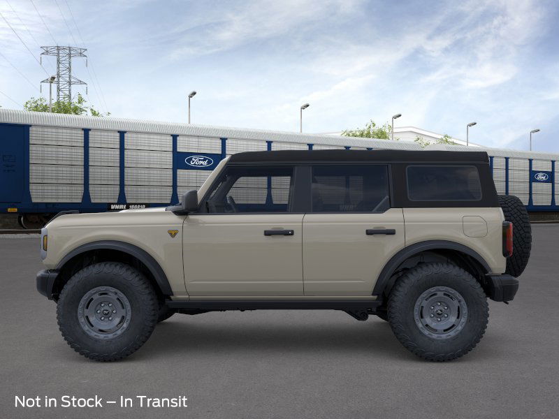 2025 Ford Bronco Badlands photo 3