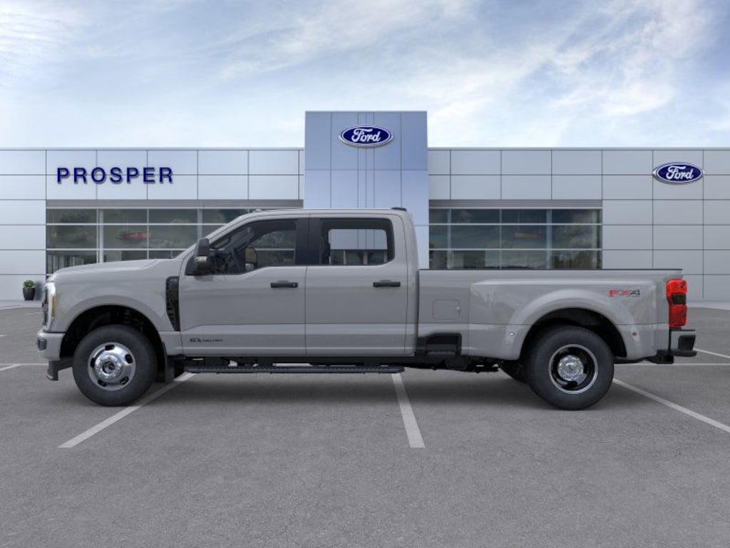 New 2026 Ford F-350 XL Truck Crew Cab