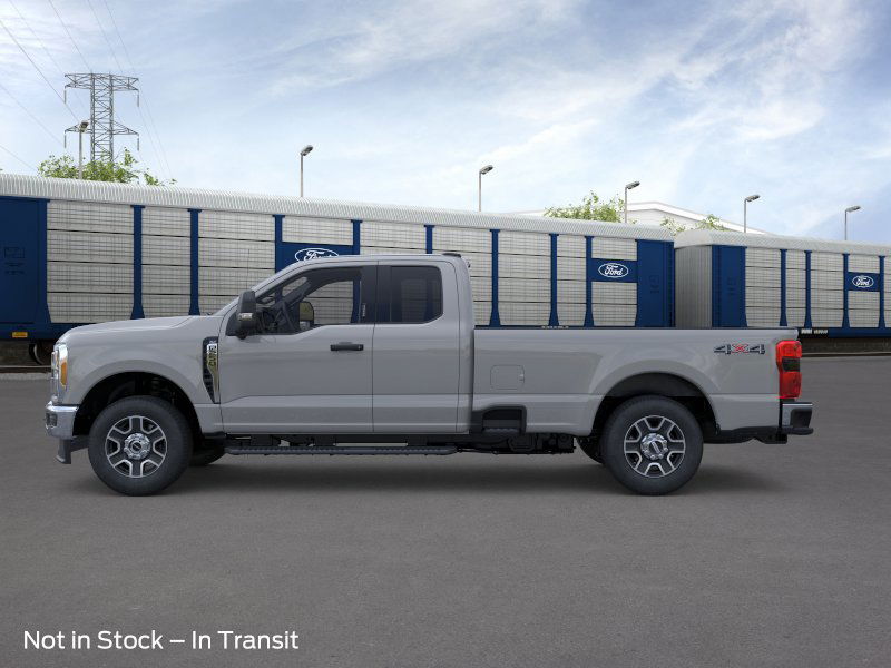 2025 Ford F-250 photo 2