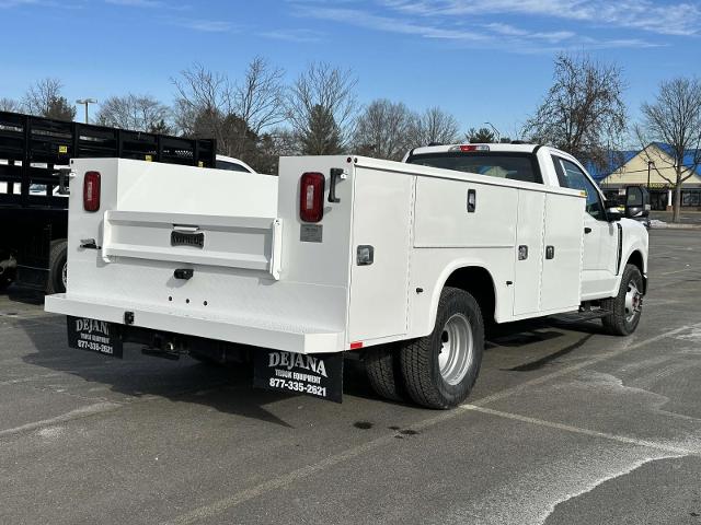 2024 Ford F-350 Super Duty Chassis Cab XL - Photo 22