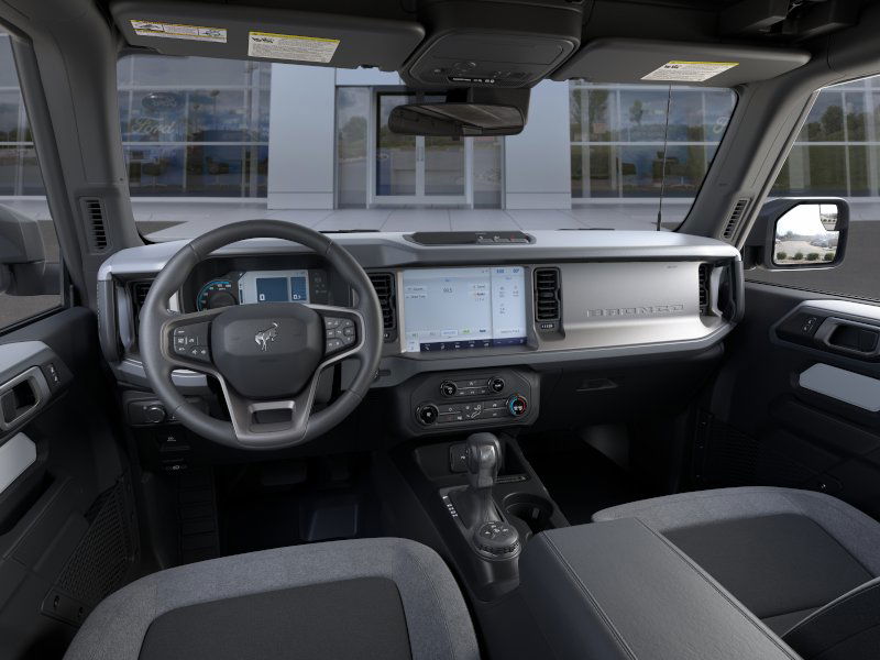 2025 Ford Bronco Base photo 11