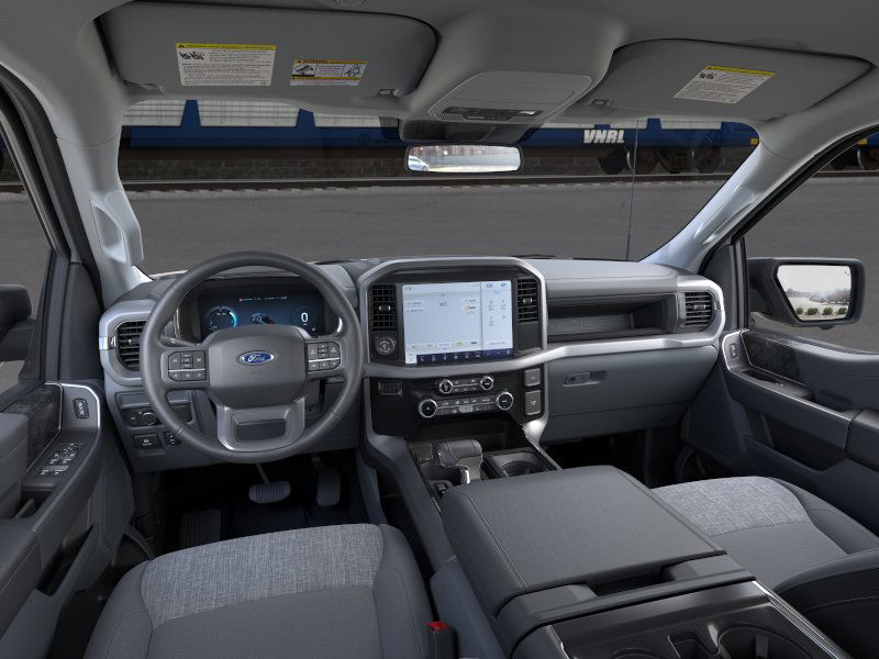 2025 Ford F-150 Lightning XLT Truck