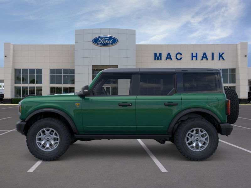 2025 Ford Bronco Badlands photo 3