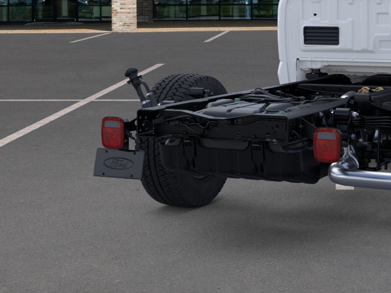 2026 Ford Super Duty F-350 SRW Chassis Cab F-350 XL 4WD Crew Cab 179 WB 60 CA