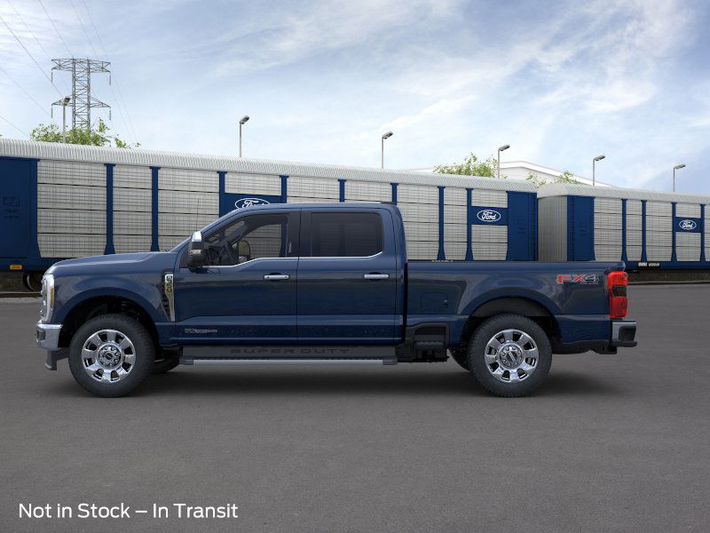 2025 Ford F-350 Lariat photo 3