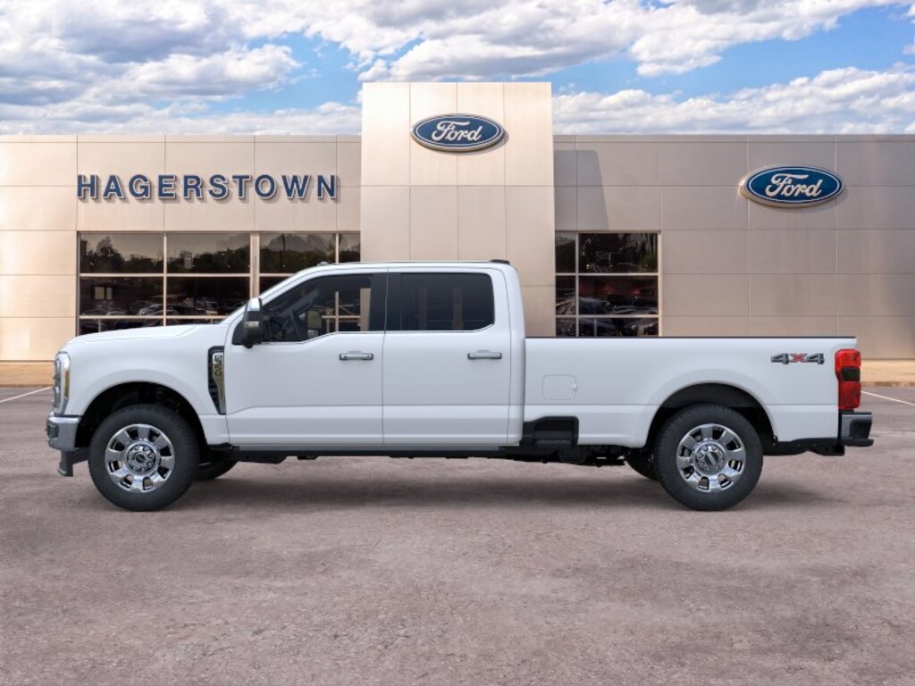 New 2026 Ford F-350 Lariat Truck Crew Cab