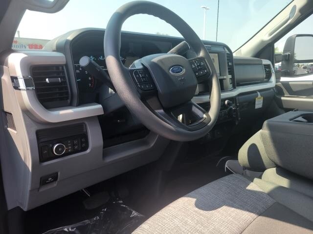 2025 Ford F-350 XLT photo 18