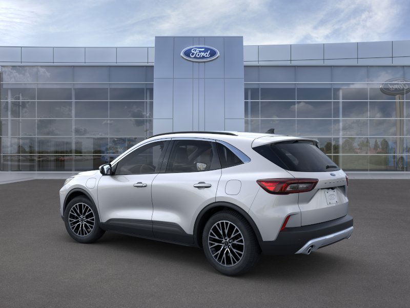 2023 Ford Escape Titanium photo 4