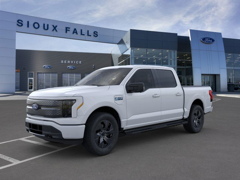 2025 Ford F-150 Lightning Flash's photo