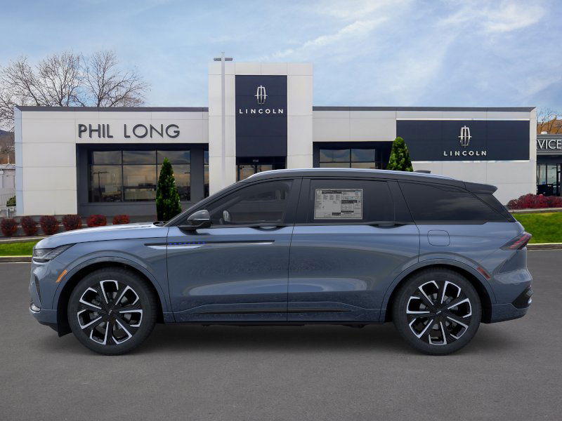 2026 Lincoln Nautilus Reserve photo 3