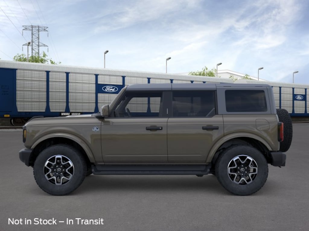 New 2026 Ford Bronco Outer Banks SUV