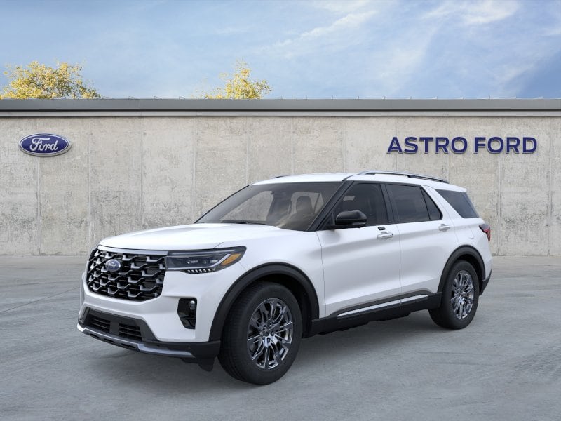 2026 Ford Explorer Platinum's photo