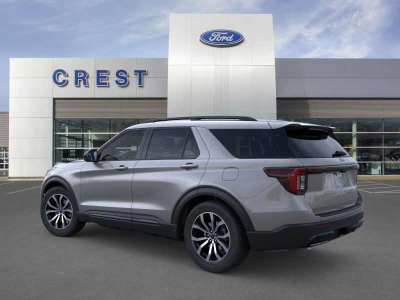 2025 Ford Explorer ST-Line photo 4