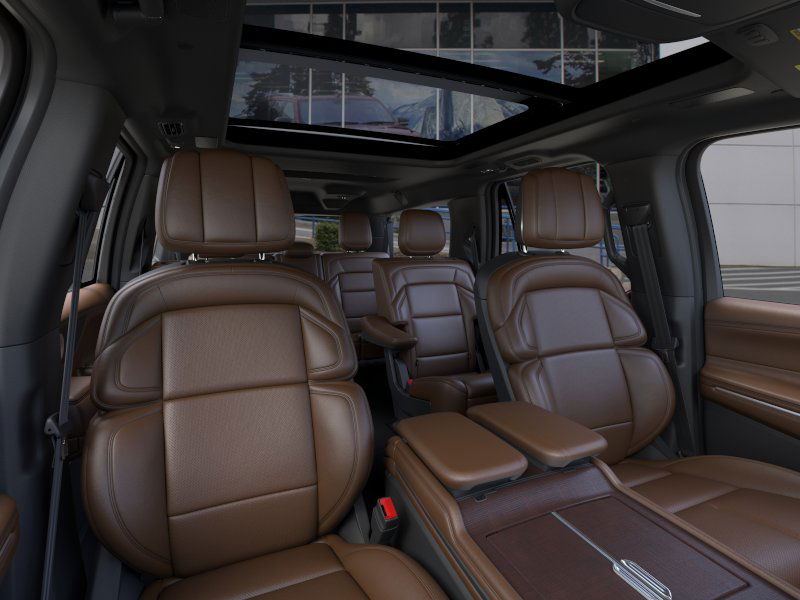Thumbnail: 2026 Lincoln Navigator L - 41
