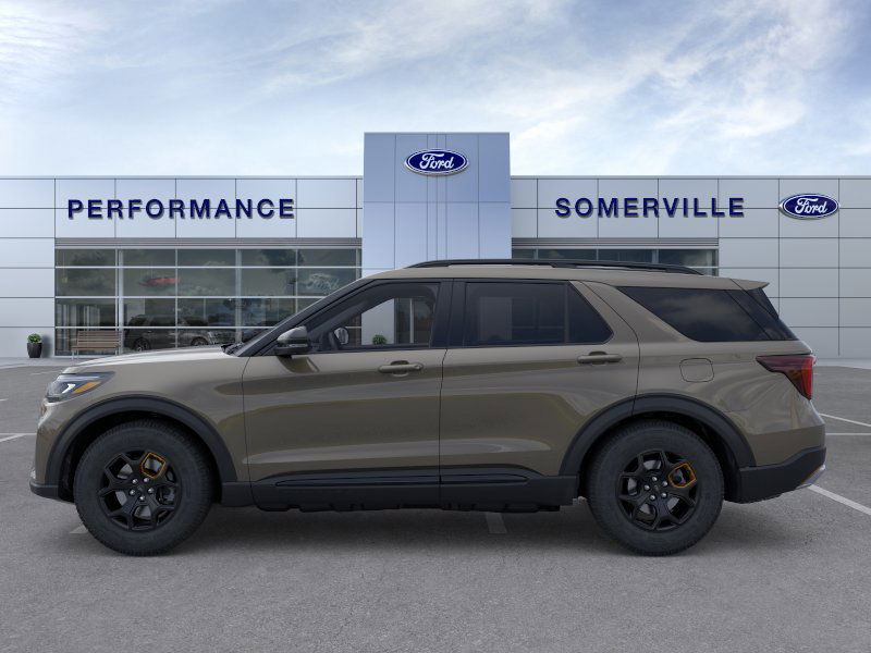 2026 Ford Explorer photo 2