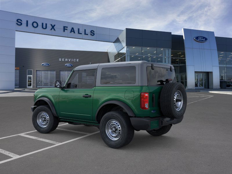 2025 Ford Bronco Base photo 4