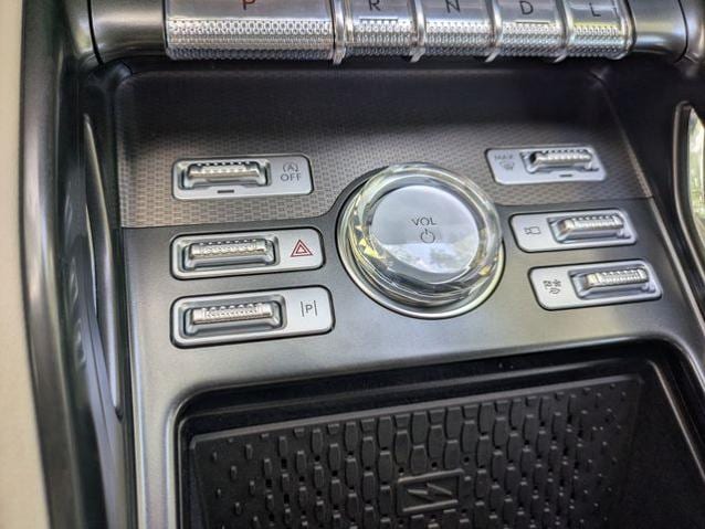 2025 Lincoln Nautilus Premiere CROSSOVERS