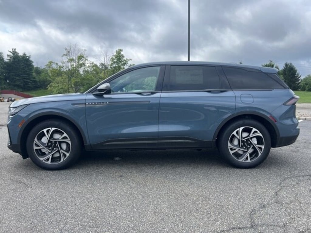 New 2025 Lincoln Nautilus Premiere CROSSOVERS