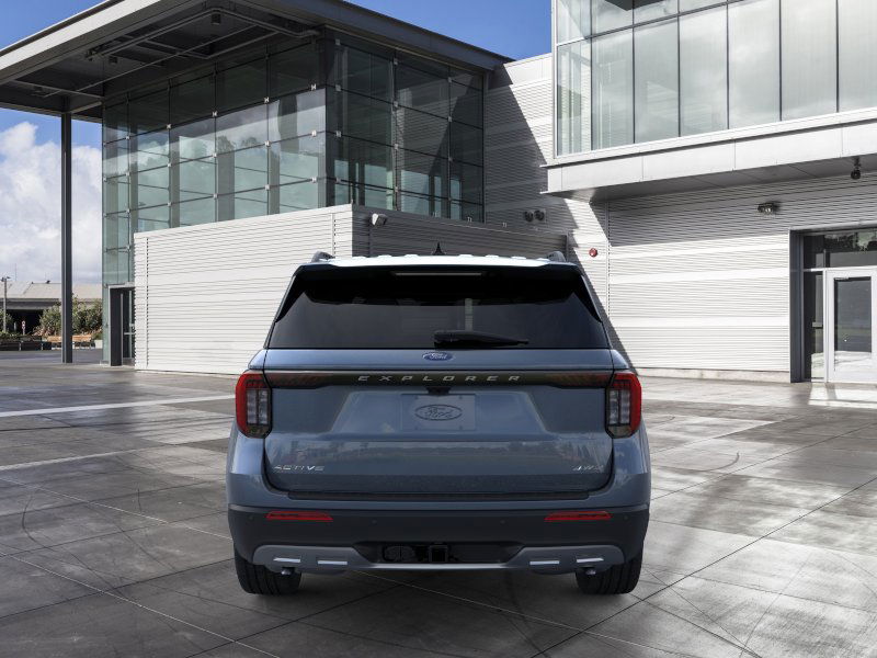 2025 Ford Explorer Active 28