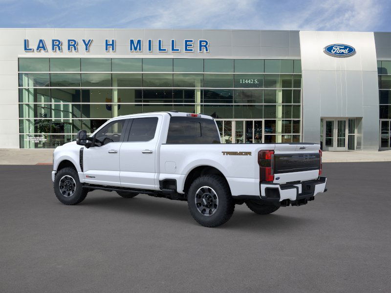 2025 Ford F-350 Platinum photo 4