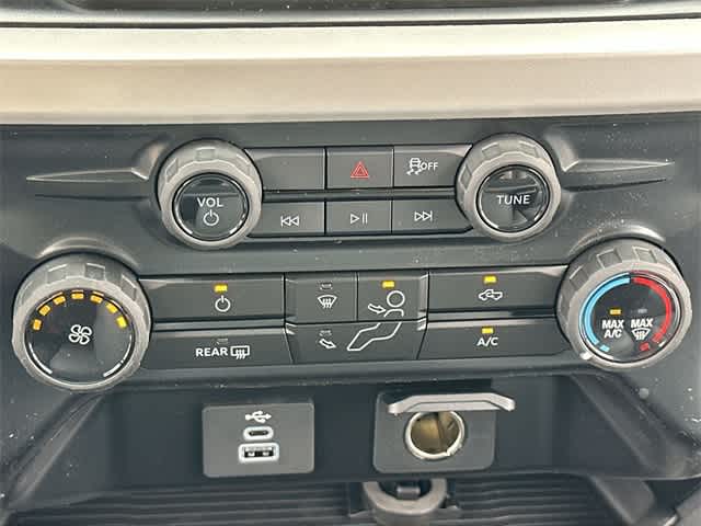 Thumbnail: 2025 Ford Econoline - 38