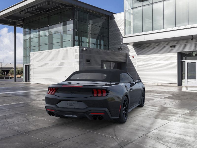 2025 Ford Mustang  8