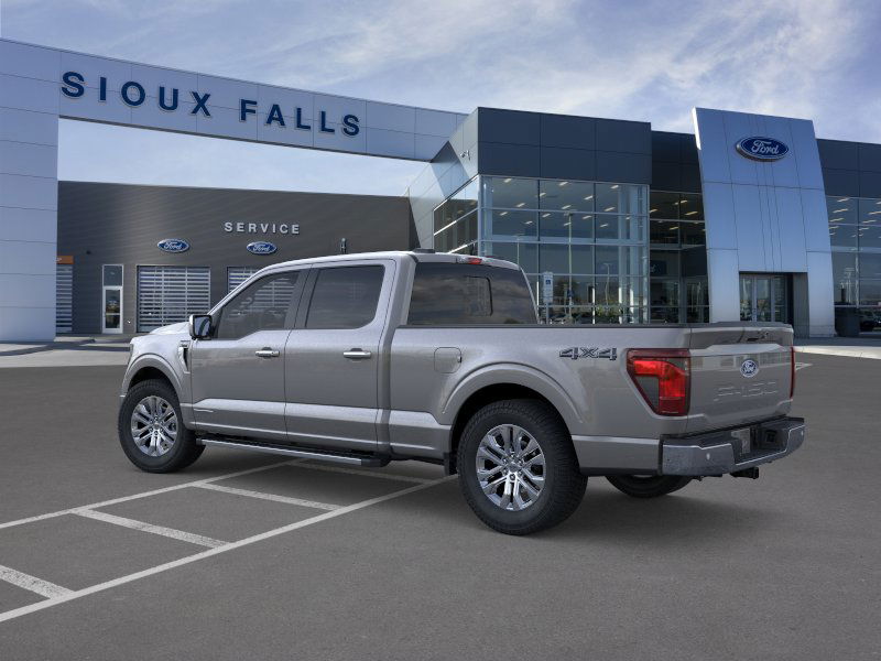 2025 Ford F-150 XLT photo 2