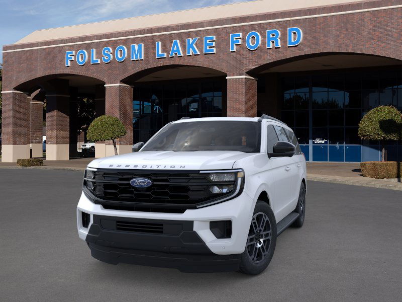 2025 Ford Expedition photo 3