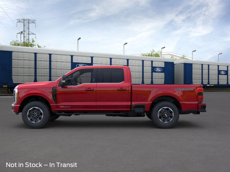2025 Ford F-350 Lariat photo 3