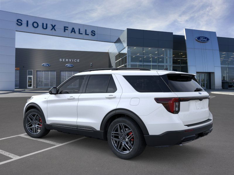 2025 Ford Explorer ST-Line photo 4