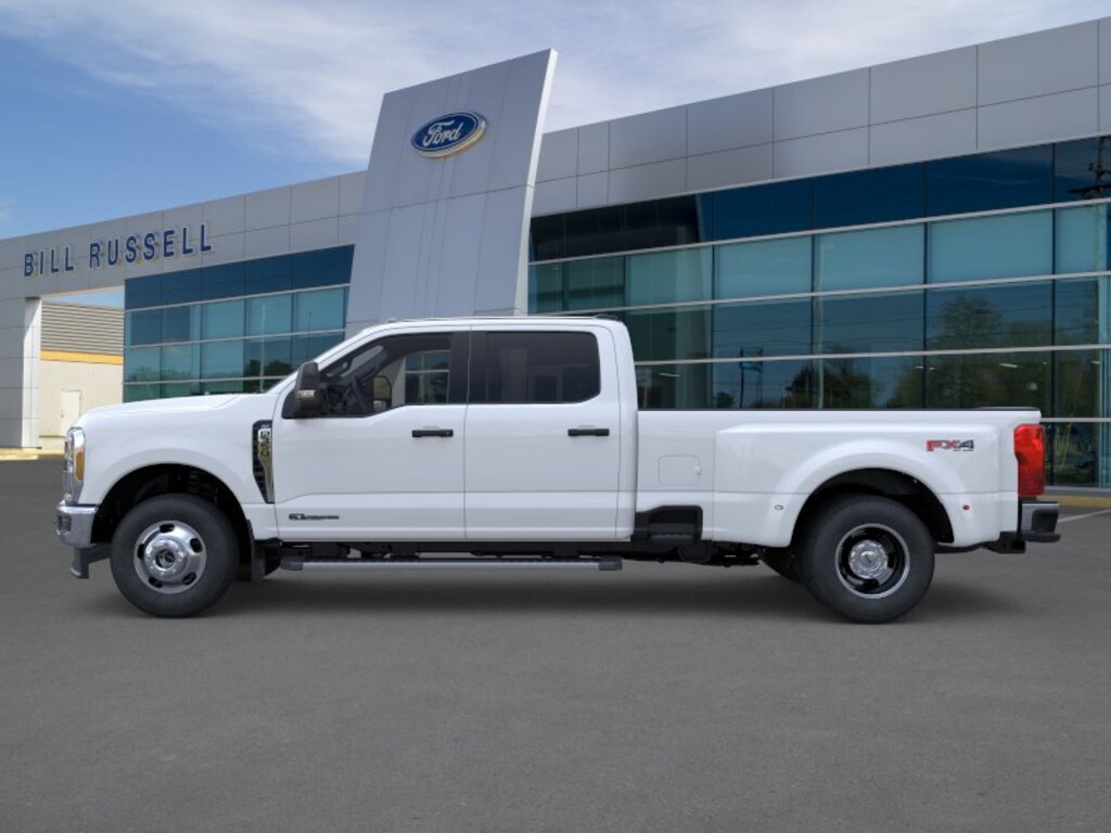 New 2026 Ford Super Duty 2S Truck Crew Cab