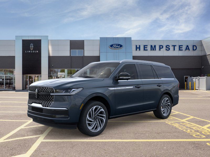 2026 Lincoln Navigator Reserve 4WD's photo