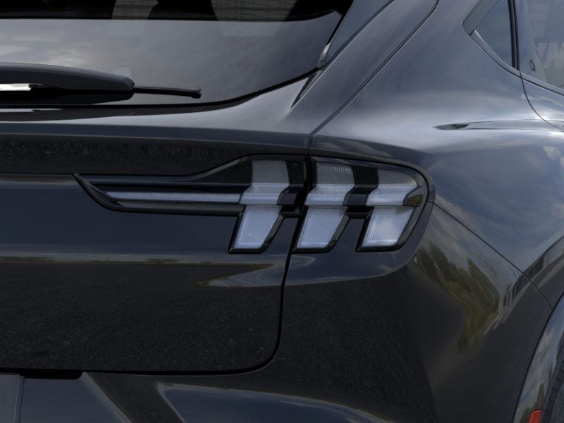 2025 Ford Mustang Mach-E Premium 21