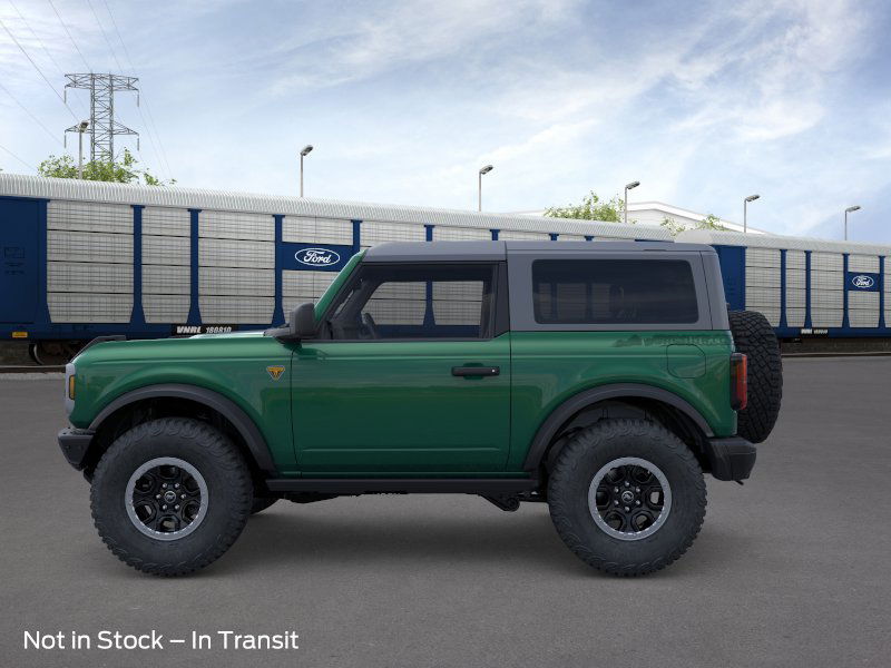 2025 Ford Bronco Badlands photo 3