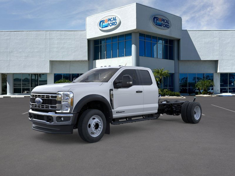 2025 Ford F-550 Super Duty Chassis Cab XL's photo