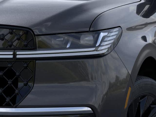 Thumbnail: 2026 Lincoln Navigator - 41