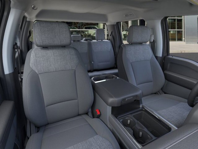 2025 Ford F-350 Super Duty Chassis Cab XLT - Photo 32