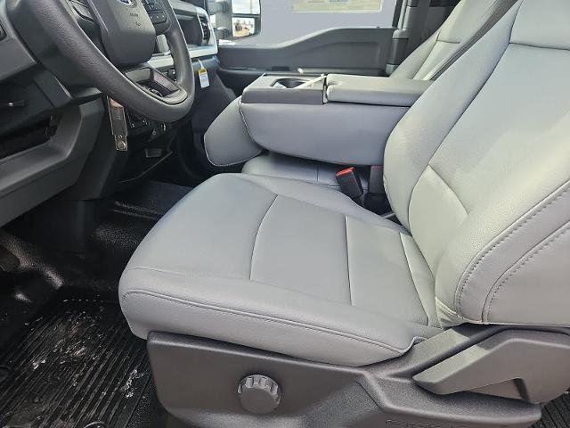 2025 Ford F-250 Super Duty XL - Photo 37