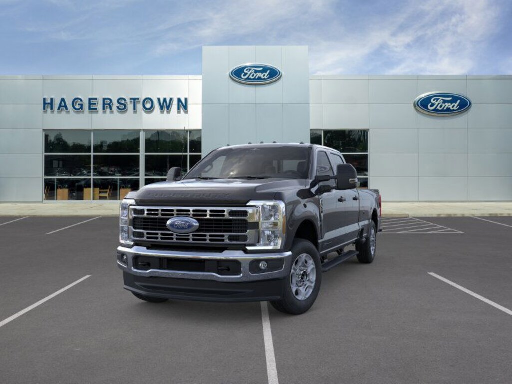 New 2026 Ford F-350 XLT Truck Crew Cab