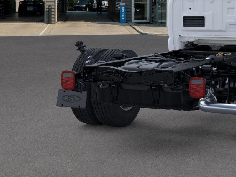 2025 Ford Super Duty F-350 DRW F-350 XL Truck Crew Cab 2025 Ford Super Duty F-350 DRW F-350 XL Truck Crew Cab