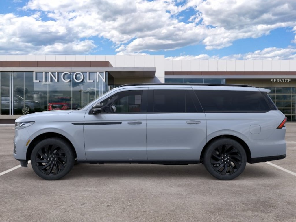 New 2026 Lincoln Navigator L Reserve SUV