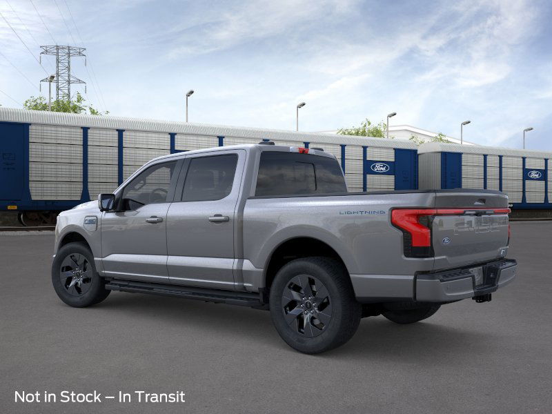 2025 Ford F-150 Lightning Lariat 4