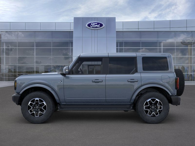 2025 Ford Bronco Outer Banks photo 2