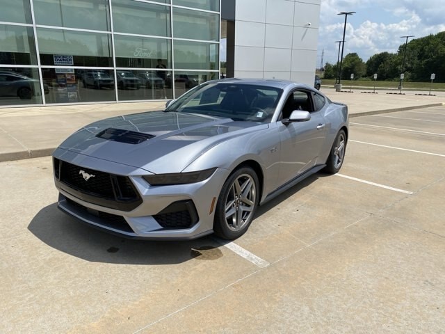 2025 Ford Mustang GT Fastback - Photo 14