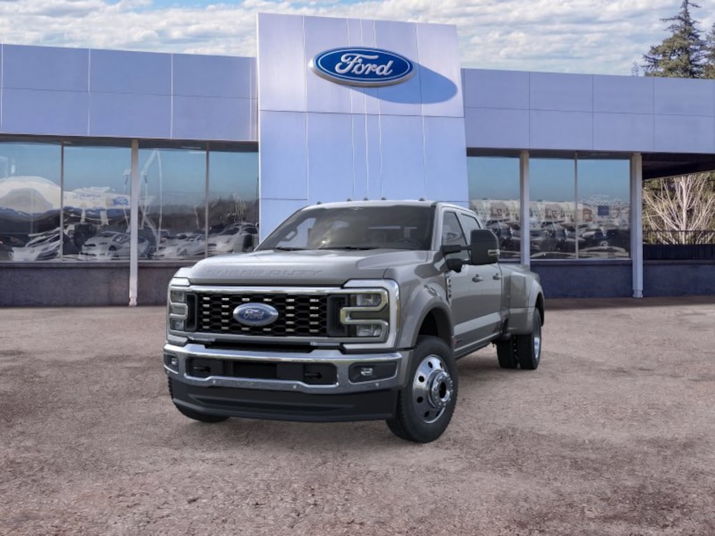 New 2026 Ford F-450 Lariat DRW Truck Crew Cab