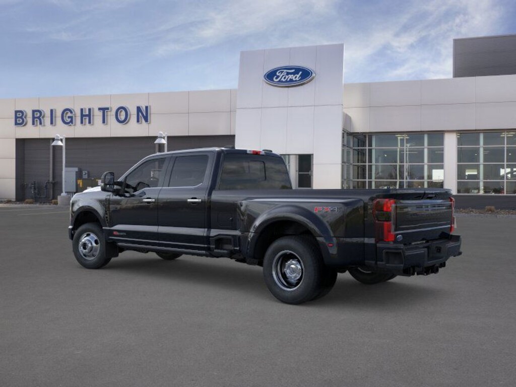 New 2026 Ford F-350SD Platinum Truck Crew Cab