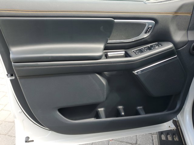 2025 Ford Expedition photo 18