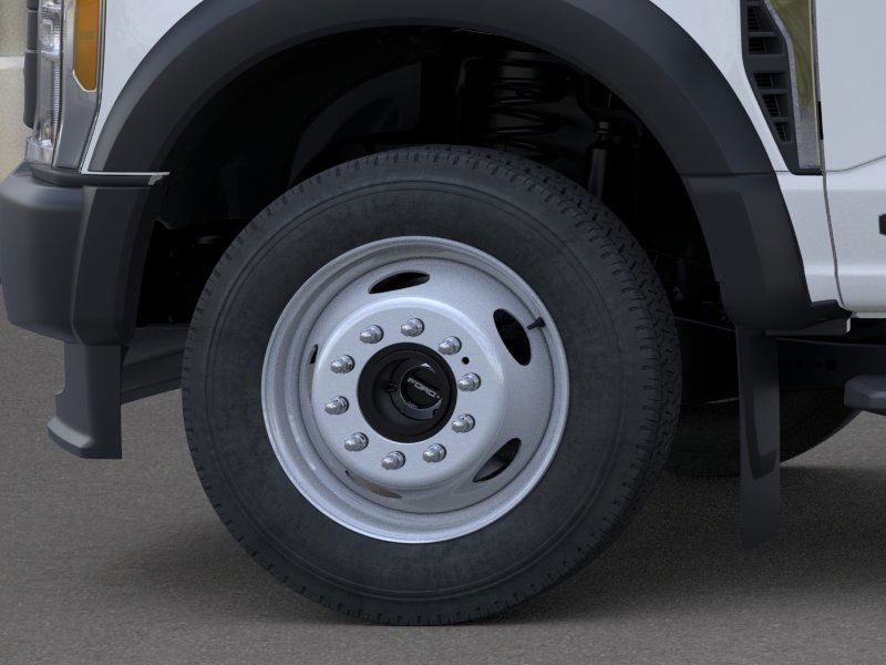 2025 Ford F-550 Super Duty Chassis Cab XL - Photo 39