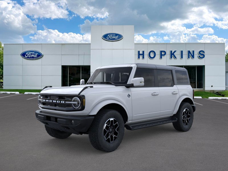 2025 Ford Bronco 4-Door Outer Banks's photo